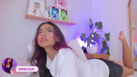 Emily Bank online show from September 14, 1:53 pm