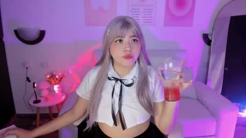 Emily  online show from May 3, 10:02 pm