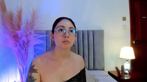 Emilyy Watson online show from January 31, 11:46 am