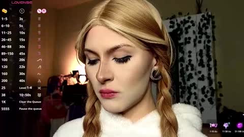 emimiy online show from November 14, 3:50 am