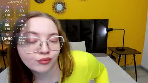 emma_adorablle online show from September 9, 2:11 am