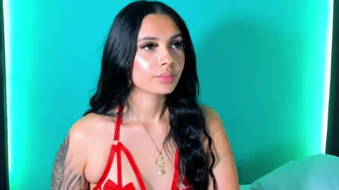 emma_ah online show from April 15, 4:29 pm