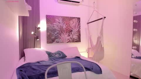 Alice online show from October 8, 12:20 pm