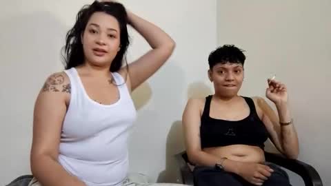 emma_and_thom online show from March 12, 2:58 am