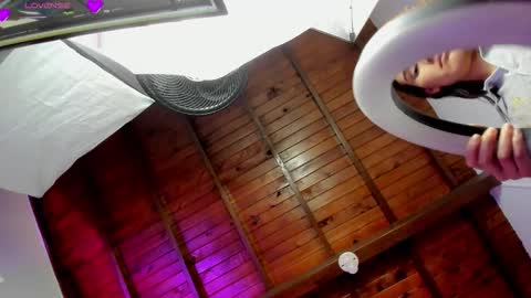 emmabecket  online show from March 3, 12:33 pm