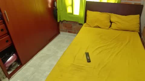 Emma online show from March 4, 7:53 pm