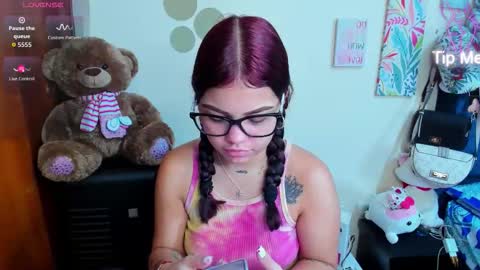 emma_boo_ online show from December 18, 3:39 pm