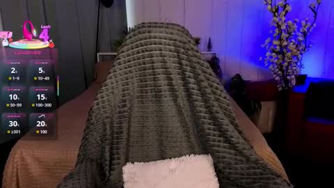  Emma   online show from October 3, 7:02 am