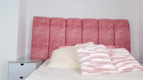 Emma online show from November 20, 3:07 am