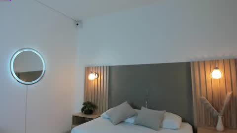 E M M A online show from October 12, 2:36 am