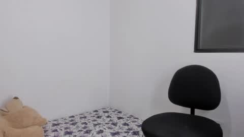 whises lits        online show from May 23, 1:59 am