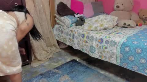 whises lits        online show from February 24, 12:57 pm