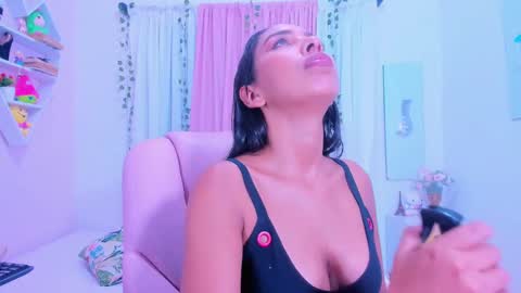 Emma online show from February 28, 7:46 pm