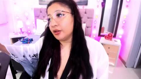 Emma Monserratt online show from February 20, 3:45 am