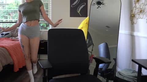 Emma Ruby online show from September 11, 4:40 pm