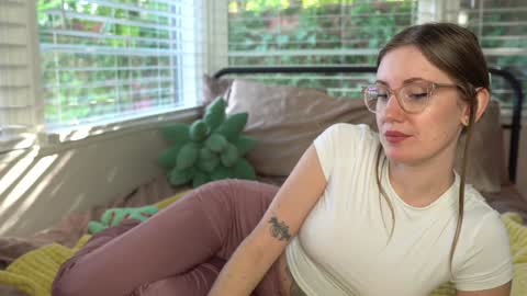 Emma Ruby online show from February 2, 5:37 pm