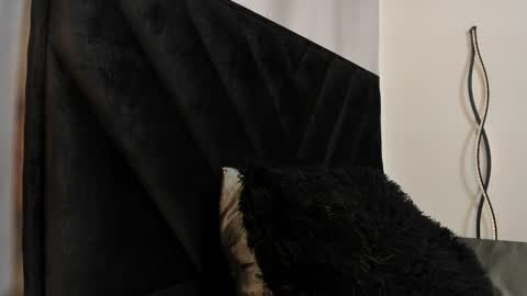 Emma online show from January 10, 4:55 pm