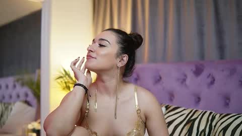  Emma  online show from November 1, 12:15 am