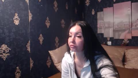 EmmaGoldX online show from November 24, 4:20 pm