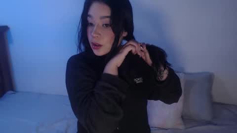 emmajohanson online show from October 23, 12:38 am