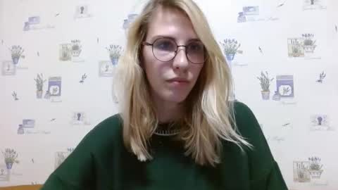 emmakriss online show from January 14, 9:41 pm