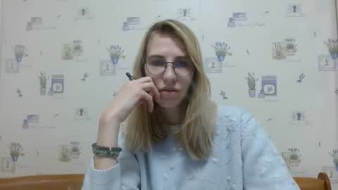 emmakriss online show from January 13, 6:05 pm