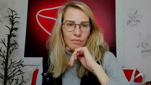 emmakriss online show from January 9, 2:40 pm