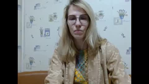 emmakriss online show from January 24, 7:49 pm