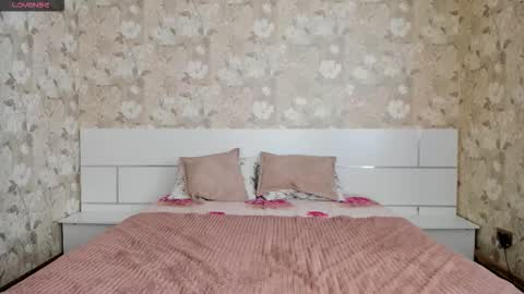 emmalendyson online show from November 14, 5:29 am