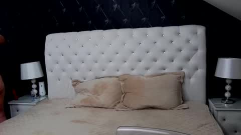 Emma Mavis online show from March 4, 6:37 am