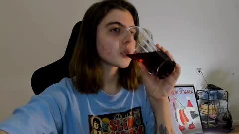 Emma online show from December 10, 7:43 pm