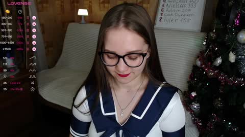 Mia online show from December 24, 1:50 pm