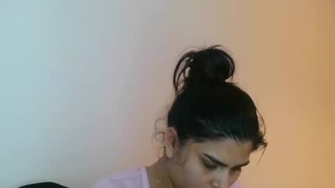 emmie online show from December 21, 4:44 pm