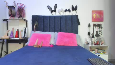          online show from January 20, 11:35 am