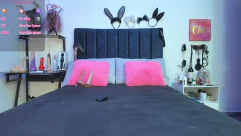          online show from February 7, 12:06 pm