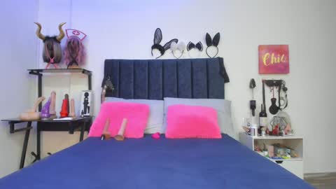          online show from January 16, 11:48 am