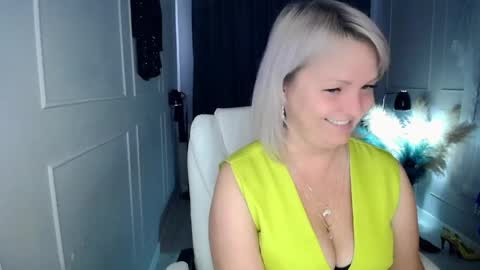 emmmam online show from April 16, 10:26 am