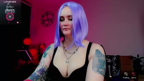 Emmy Bright     50  online show from February 18, 12:59 am