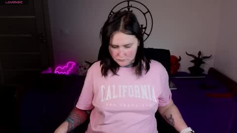 Emmy Bright     50  online show from December 22, 2:47 am