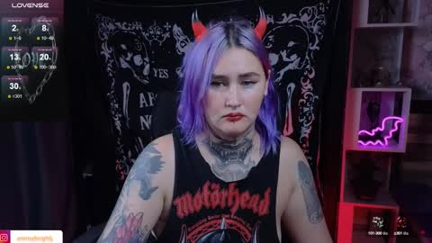 Emmy Bright     50  online show from September 10, 5:57 pm