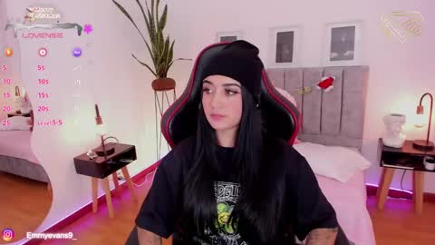 Emmy Evans  online show from December 16, 7:21 pm