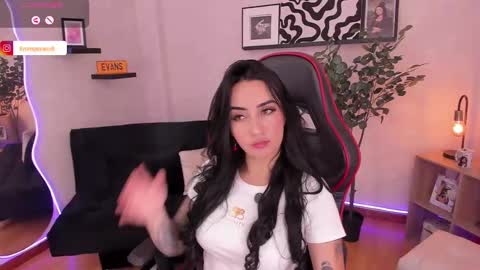 Emmy Evans  online show from September 23, 7:45 pm