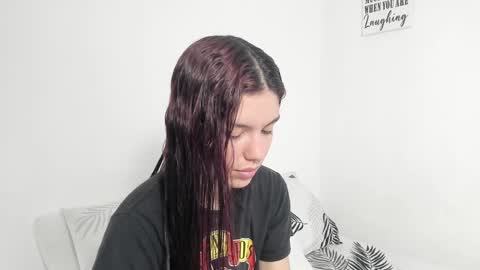 Emperatriz online show from December 5, 7:49 pm