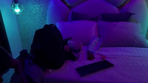 Emy  online show from December 3, 11:45 am