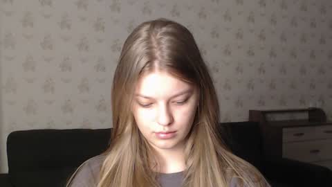 EmySway online show from December 21, 4:36 pm