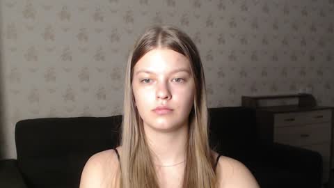 EmySway online show from December 28, 9:30 pm