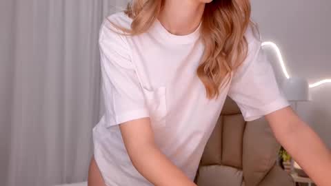 entya online show from January 12, 7:35 am