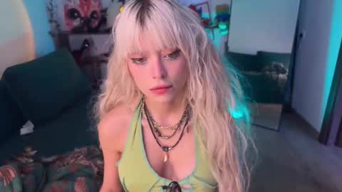 Alissa online show from October 3, 11:04 am