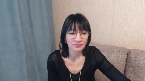 ericablack8 online show from January 13, 8:15 am