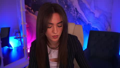 Erica online show from May 5, 6:49 am